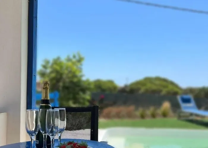 Kampos Seaside Village Semesterbostad *